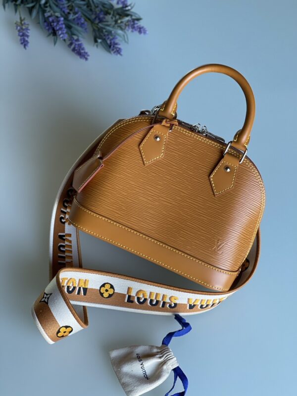 Louis Vuitton Alma BB Epi - Image 1