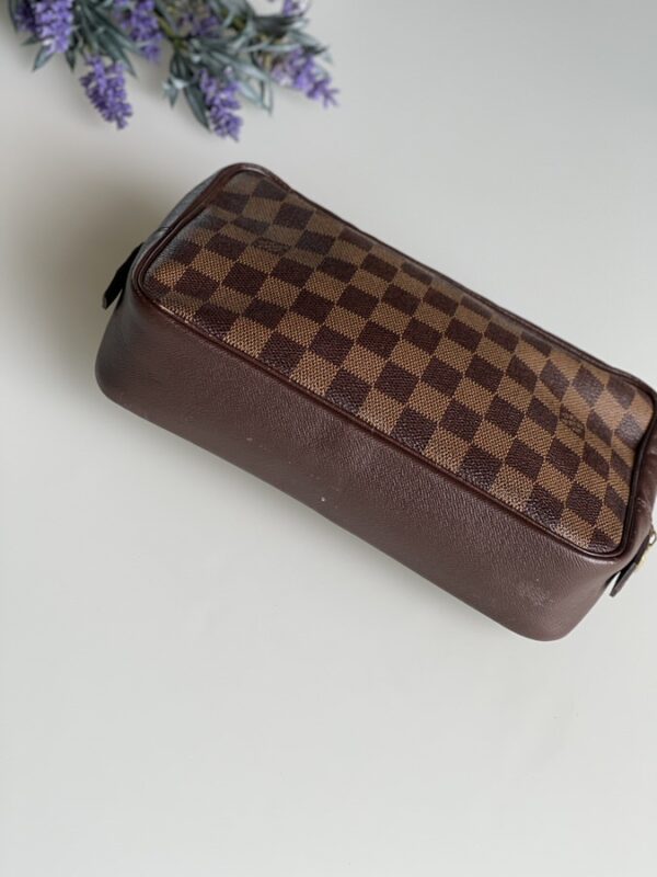 Louis Vuitton Damier Ebene Trousse - Image 2