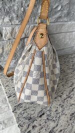 Louis Vuitton Siracusa PM - Image 8