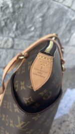Louis Vuitton Totally MM Monogram - Image 5