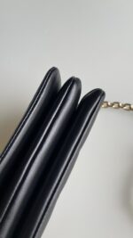 Louis Vuitton Pochette Coussin Noir - Image 3