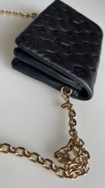 Louis Vuitton Pochette Coussin Noir - Image 6