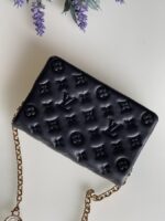 Louis Vuitton Pochette Coussin Noir - Image 7