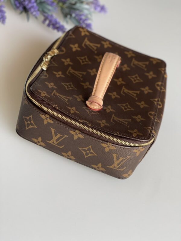 Louis Vuitton Nice Jewelry Case - Image 5