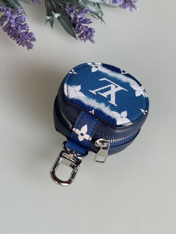 Louis Vuitton Horizon Wireless AirPods Case Blue Escale - Image 3