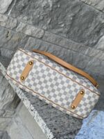 Louis Vuitton Siracusa GM Damier Azur - Image 12