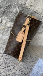 Louis Vuitton Melie Monogram - Image 5