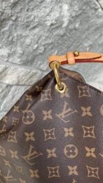 Louis Vuitton Graceful MM Monogram Beige - Image 6