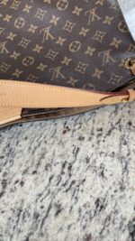 Louis Vuitton Graceful MM Monogram Beige - Image 16