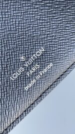 Louis Vuitton Mens Wallet - Image 9