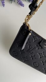 Louis Vuitton Easy Pouch On Strap Empreinte Noir - Image 4