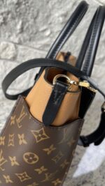 Louis Vuitton On My Side MM - Image 5