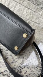 Louis Vuitton On My Side MM - Image 11