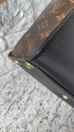 Louis Vuitton On My Side MM - Image 17