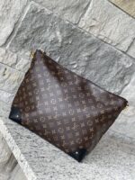 Louis Vuitton Reverse Monogram Triangle Softy - Image 6