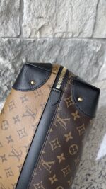 Louis Vuitton Reverse Monogram Triangle Softy - Image 9