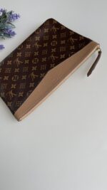 Louis Vuitton Daily Pouch Monogram Sesame - Image 2