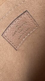 Louis Vuitton Daily Pouch Monogram Sesame - Image 7