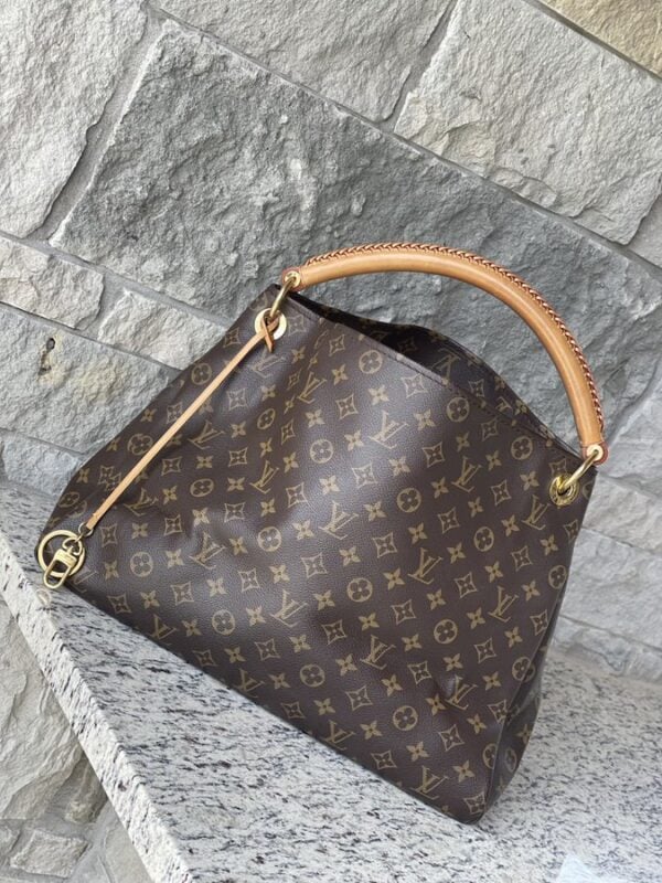 Louis Vuitton Artsy MM Monogram - Image 1