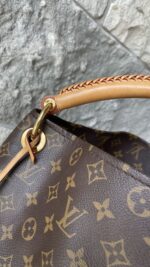Louis Vuitton Artsy MM Monogram - Image 4