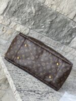 Louis Vuitton Artsy MM Monogram - Image 10