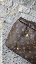 Louis Vuitton Artsy MM Monogram - Image 12