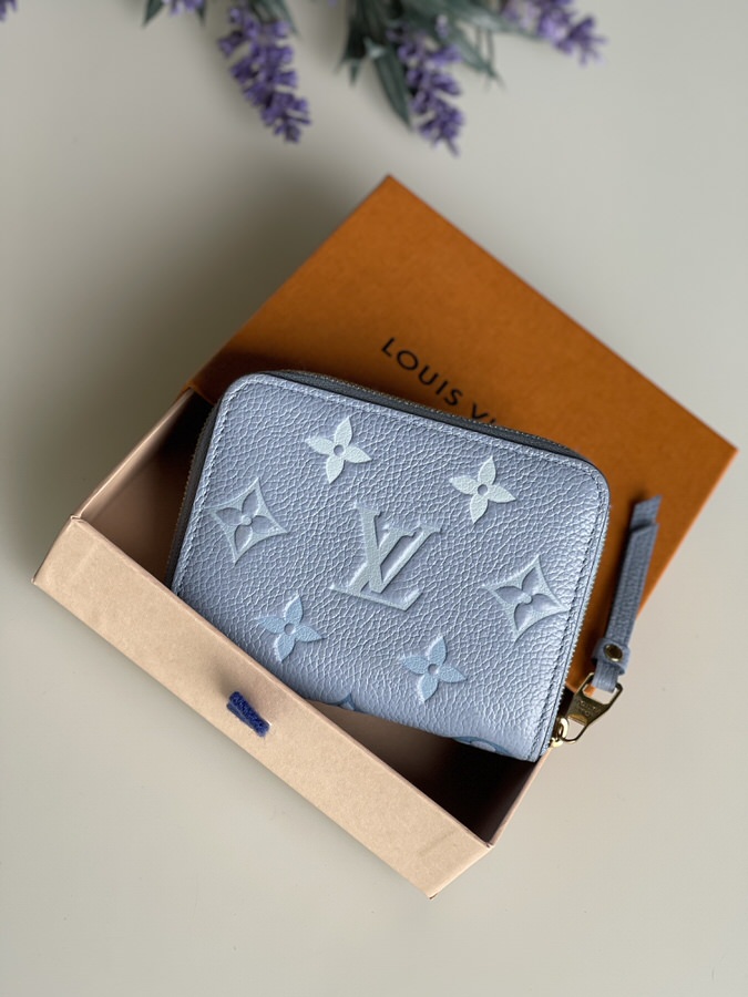 ヴィトンZippy Coin Purse Monogram Giant LOUIS VUITTON Monogram Giant Zippy Coin Purse 1674424
