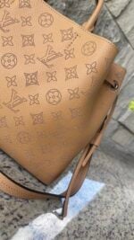Louis Vuitton Bella Tote - Image 4