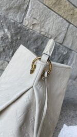 Louis Vuitton Artsy MM Empreinte Neige White - Image 12