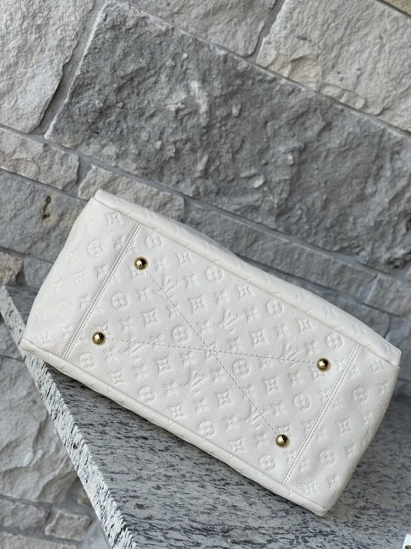 Louis Vuitton Artsy MM Empreinte Neige White - Image 14