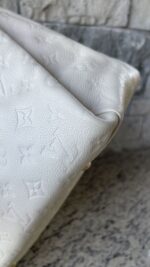 Louis Vuitton Artsy MM Empreinte Neige White - Image 19