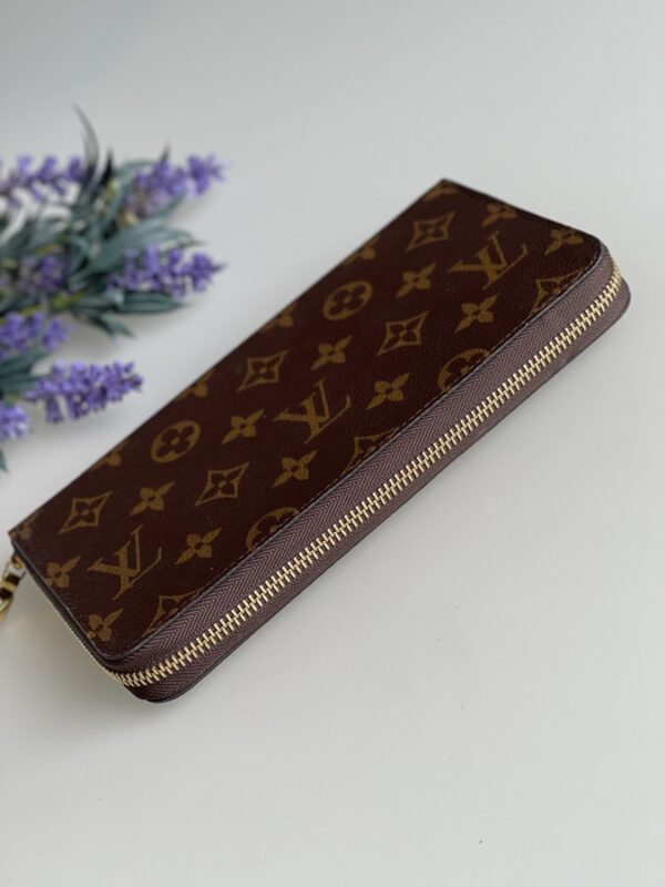 Louis Vuitton Monogram Daily Organizer - Image 3