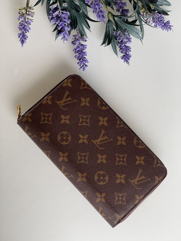 Louis Vuitton Monogram Daily Organizer - Image 5