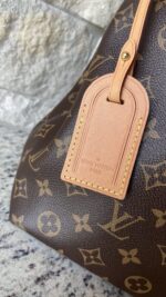 Louis Vuitton Graceful PM Monogram Pivoine - Image 3
