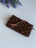 Louis Vuitton Loop Hobo Pouch - Image 2