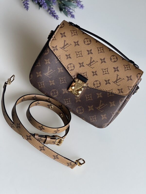 Louis Vuitton Pochette Metis Monogram Reverse - Image 1