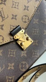 Louis Vuitton Pochette Metis Monogram Reverse - Image 3