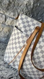Louis Vuitton Totally MM Damier Azur - Image 2