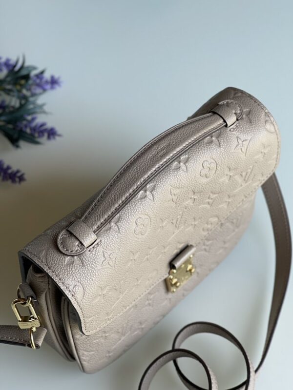 Louis Vuitton Pochette Metis Empreinte Turtledove - Image 4