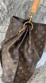 Louis Vuitton Metis Hobo Monogram - Image 3