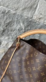 Louis Vuitton Artsy MM Monogram - Image 3
