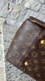 Louis Vuitton Artsy MM Monogram - Image 11
