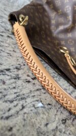 Louis Vuitton Artsy MM Monogram - Image 21