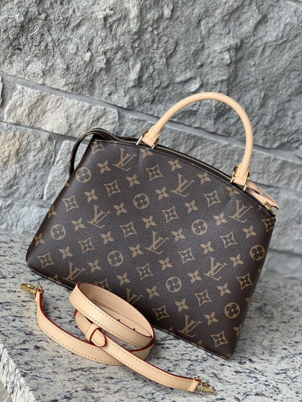 Louis Vuitton Petit Palais Monogram - Image 5