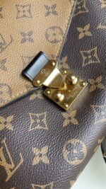 Louis Vuitton Pochette Metis Monogram Reverse - Image 2