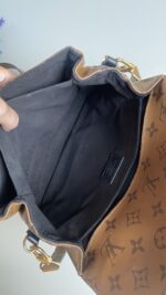Louis Vuitton Pochette Metis Monogram Reverse - Image 16