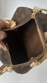 Louis Vuitton Speedy 25 Bandouliere Monogram - Image 11