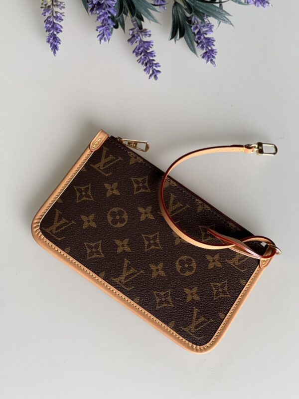 IMG_5927-1 Louis Vuitton Carryall PM Pouch - Image 1