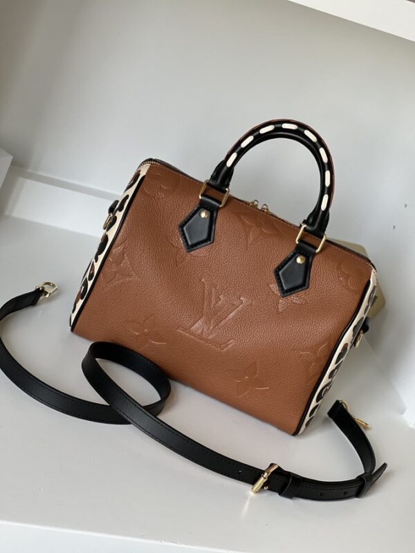 Louis Vuitton Wild At Heart Speedy 25 Bandouliere Camel - Image 9