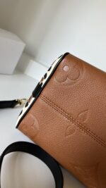 Louis Vuitton Wild At Heart Speedy 25 Bandouliere Camel - Image 16